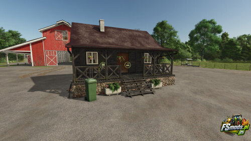 Mały drewniany domek
